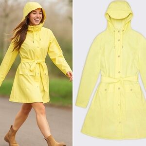 NWT RAINS Curve W Buttery Yellow Jacket Sizes xs,s,m